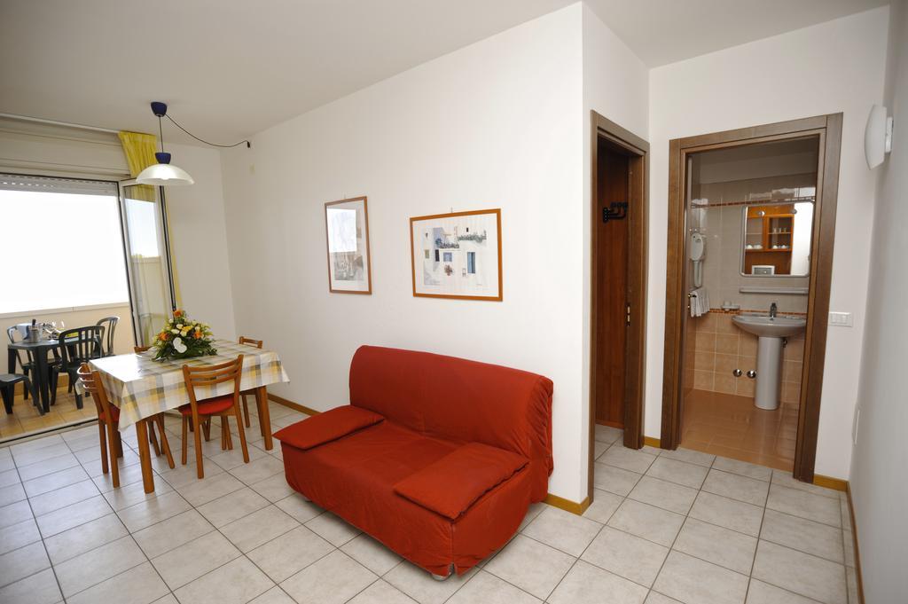 Residence Tortorella Tortoreto Oda fotoğraf